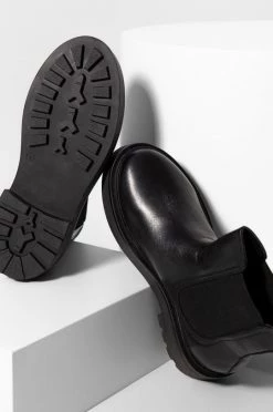 Γυναικεία Μποτάκια Δερμάτινες μπότες τσέλσι Answear Lab χρώμα: μαύρο, -Fila Κατάστημα πωλήσεων unnamed file 1310