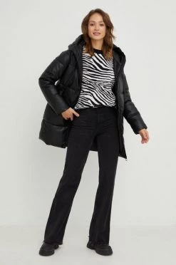 Fila Κατάστημα πωλήσεων -Fila Κατάστημα πωλήσεων unnamed file 1528