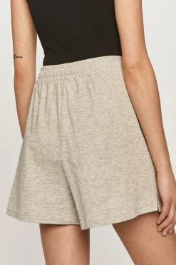 Γυναικεία Σορτς Fila χρώμα: γκρι -Fila Κατάστημα πωλήσεων unnamed file 377