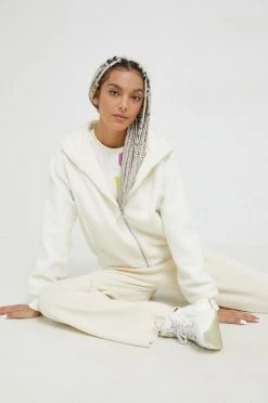 Γυναικεία Κοντά μπουφάν Μπουφάν Fila μπεζ,